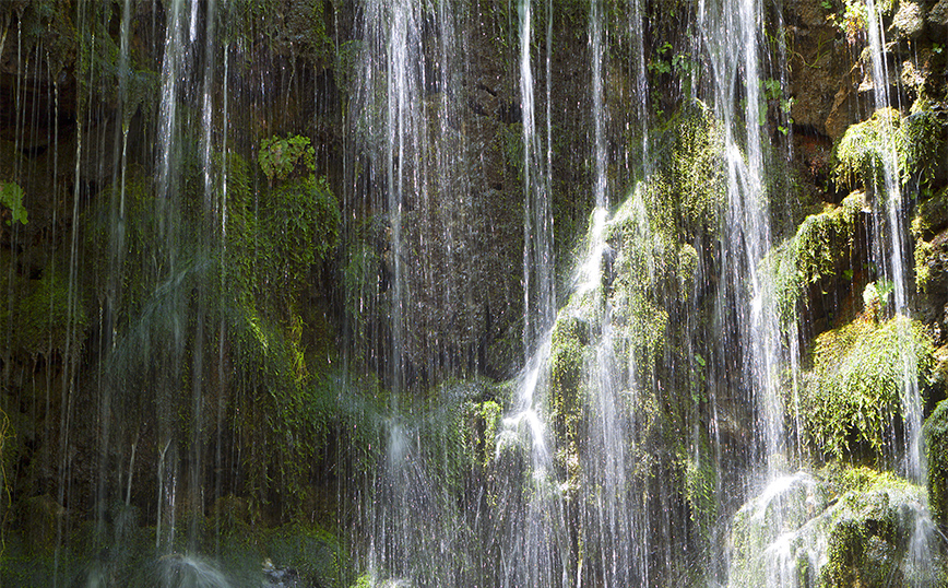 Ο καταρράκτης στην Αργυρούπολη Ο καταρράκτης στην Αργυρούπολη