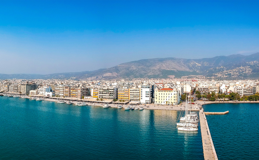 Βόλος: Κατέπλευσε το πρώτο κρουαζιερόπλοιο για το 2022