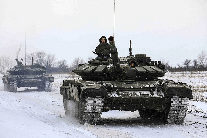 Ουκρανία: Οι μισές δυνάμεις της Ρωσίας πήραν θέση επίθεσης, υποστηρίζει το Πεντάγωνο