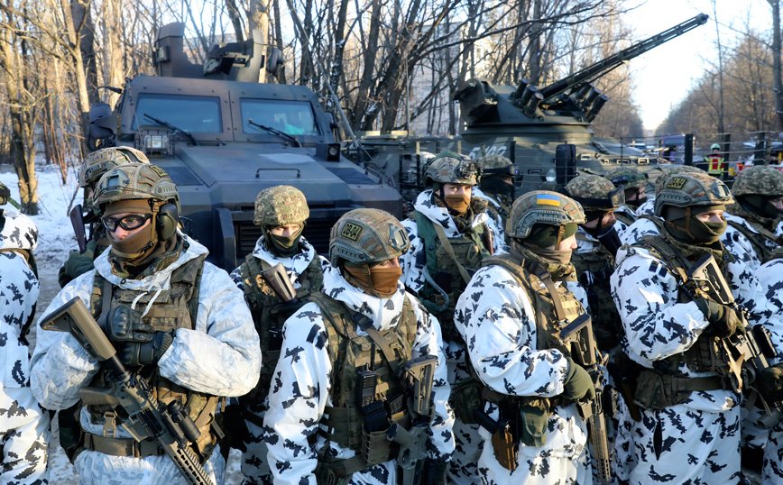 Ουκρανία: Τα σενάρια για ρωσική εισβολή, οι ατελέσφορες επαφές και ο ρόλος της Δύσης