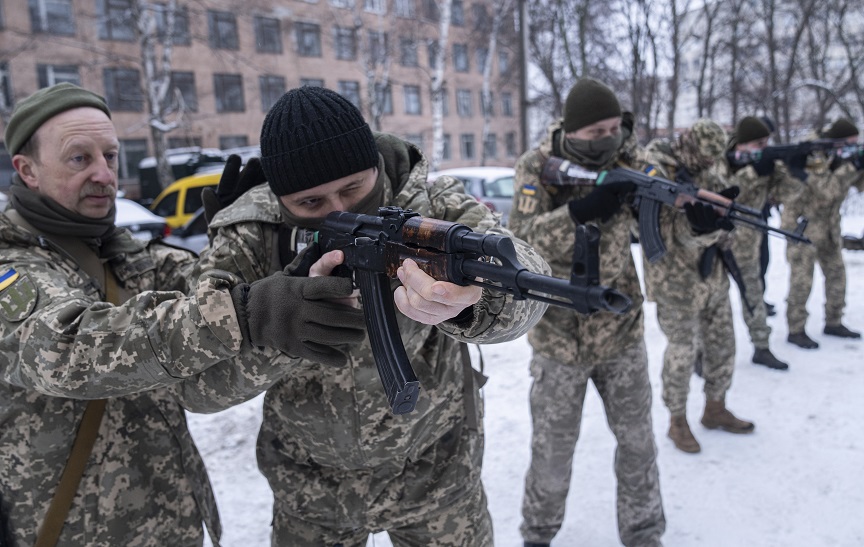 Σουηδία: Στέλνει όπλα στην Ουκρανία, παρά τις ρωσικές προειδοποιήσεις