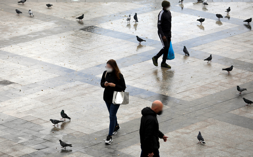 Μέσα στον Ιανουάριο η κορύφωση νέου κύματος κορονοϊού – Εκτός από πυρετό, η JN.1 προκαλεί άγχος και απώλεια ύπνου