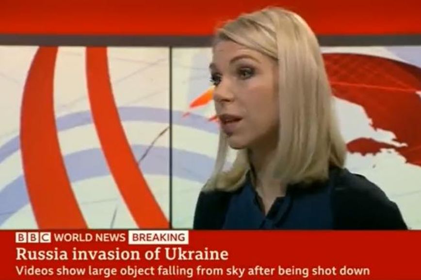 Πόλεμος στην Ουκρανία: Δημοσιογράφος του BBC είδε σε ζωντανή μετάδοση το βομβαρδισμένο σπίτι της