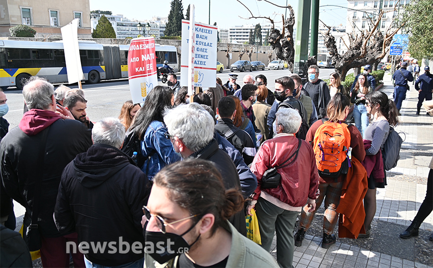 Σε εξέλιξη διαμαρτυρία για την Ελληνοαμερικανική Συμφωνία για τις Βάσεις Σε εξέλιξη διαμαρτυρία για την Ελληνοαμερικανική Συμφωνία για τις Βάσεις