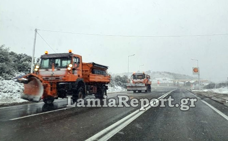 Χιονίζει προς Δομοκό, Μπράλο, Καρπενήσι Χιονίζει προς Δομοκό, Μπράλο, Καρπενήσι
