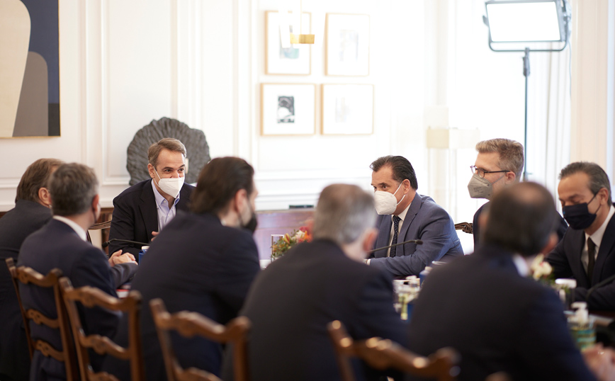 Συνάντηση Μητσοτάκη – Εμπόρων: «Αξιοποιείστε τα χρηματοδοτικά εργαλεία του κράτους»