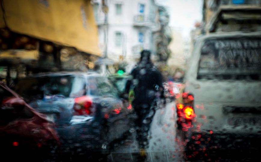 Το νέο έκτακτο της ΕΜΥ για την κακοκαιρία εξπρές με ισχυρές βροχές και καταιγίδες μέχρι το απόγευμα