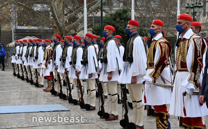 Το τελευταίο αντίο στον Χρήστο Σαρτζετάκη