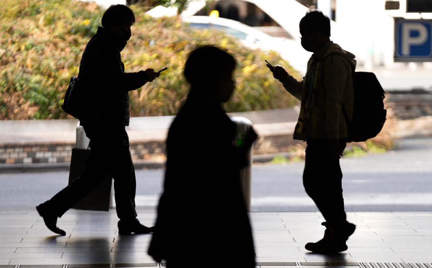 Κόσμος με μάσκες στην Ιαπωνία Κόσμος με μάσκες στην Ιαπωνία