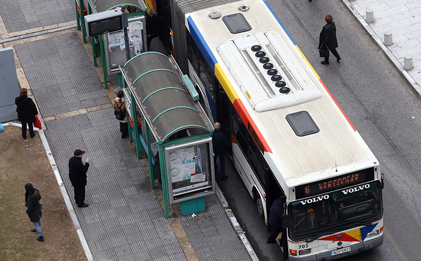 Νέο οπαδικό επεισόδιο στη Θεσσαλονίκη: Ανήλικοι ξυλοκόπησαν και τραυμάτισαν δύο νεαρούς σε στάση λεωφορείου