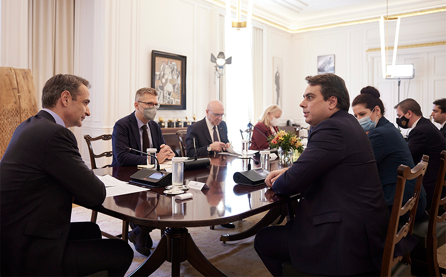 Δήλωση του Πρωθυπουργού Κυριάκου Μητσοτάκη κατά την έναρξη της συνάντησης με υπουργική αντιπροσωπεία της Βουλγαρίας Δήλωση του Πρωθυπουργού Κυριάκου Μητσοτάκη κατά την έναρξη της συνάντησης με υπουργική αντιπροσωπεία της Βουλγαρίας