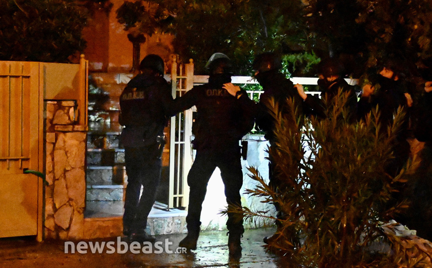 Συναγερμός στη Νέα Ιωνία: Διαρρήκτης έχει εγκλωβιστεί σε διαμέρισμα αστυνομικού Συναγερμός στη Νέα Ιωνία: Διαρρήκτης έχει εγκλωβιστεί σε διαμέρισμα αστυνομικού