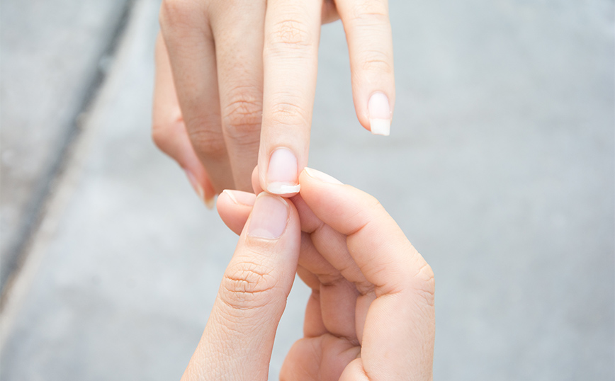 Σπασμένα νύχια Σπασμένα νύχια