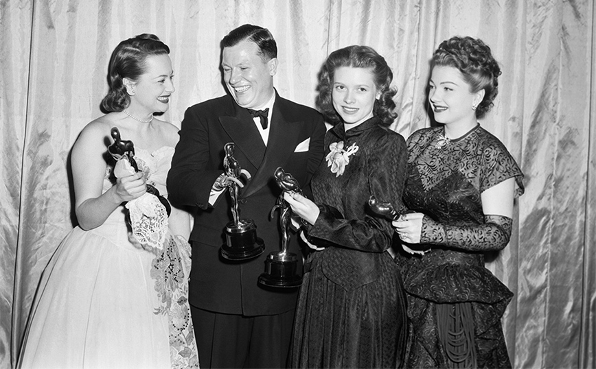 Ο Harold Russell με τα δύο του Όσκαρ Ο Harold Russell με τα δύο του Όσκαρ