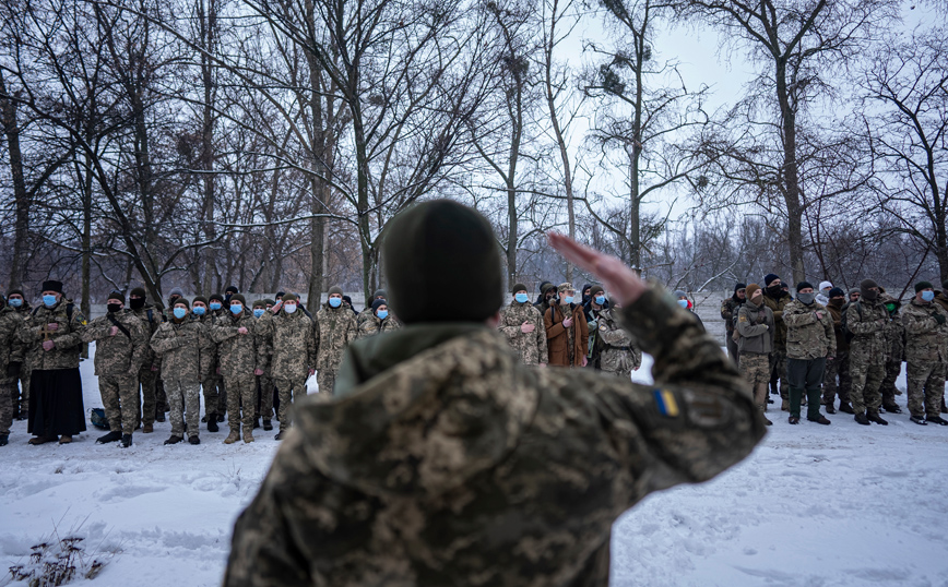 Ουκρανία: «Αυξάνουμε τον στρατό, αλλά δεν σημαίνει ότι θα γίνει πόλεμος»