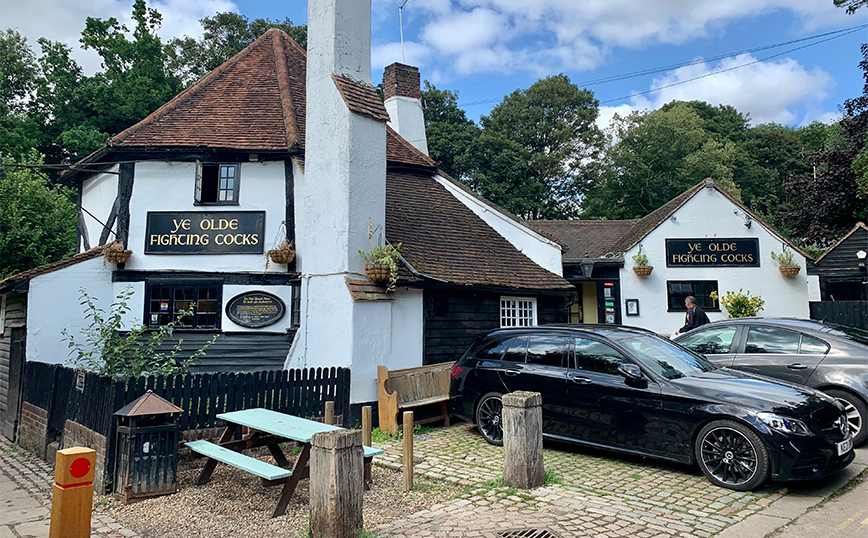 Κλείνει τις πόρτες της μετά από 1.229 χρόνια η παλαιότερη παμπ της Βρετανίας Κλείνει τις πόρτες της μετά από 1.229 χρόνια η παλαιότερη παμπ της Βρετανίας