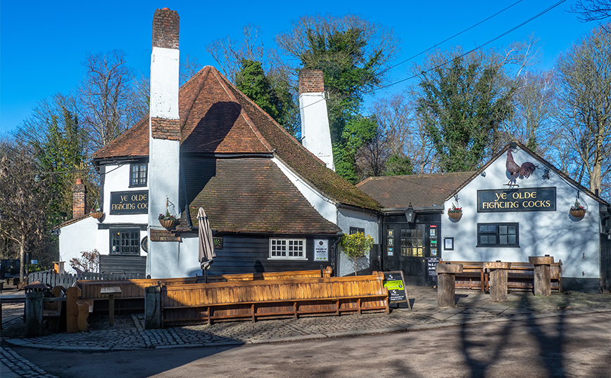 Κλείνει τις πόρτες της μετά από 1.229 χρόνια η παλαιότερη παμπ της Βρετανίας Κλείνει τις πόρτες της μετά από 1.229 χρόνια η παλαιότερη παμπ της Βρετανίας