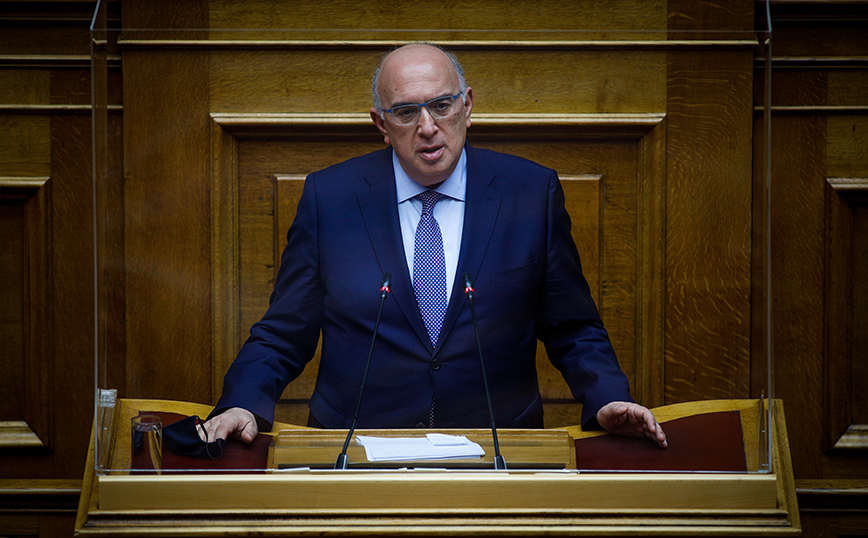 Παπαδόπουλος: Ενισχύονται οι αεροπορικές συνδέσεις της Ελλάδας