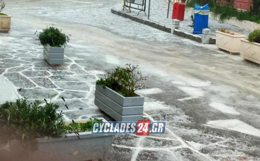 Πάρος: Απίστευτη χαλαζόπτωση στο νησί