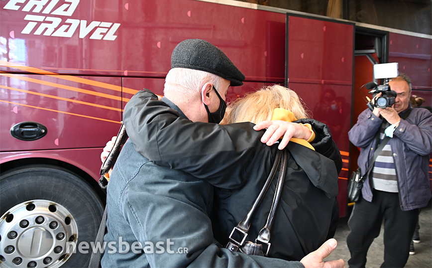 Ουκρανοί πολίτες επισττέφουν από την Ελλάδα στο Κίεβο