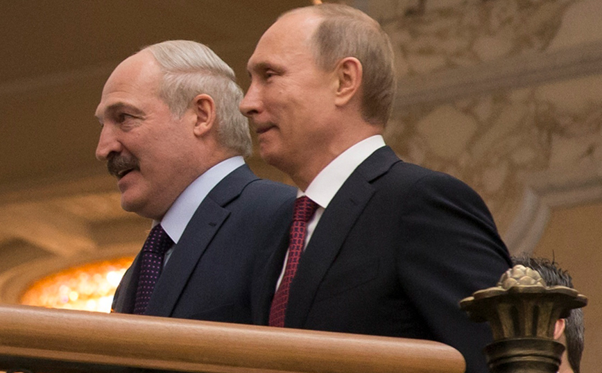 Ο Πούτιν προμηθεύει τον Λουκασένκο με πυρηνικούς πυραύλους