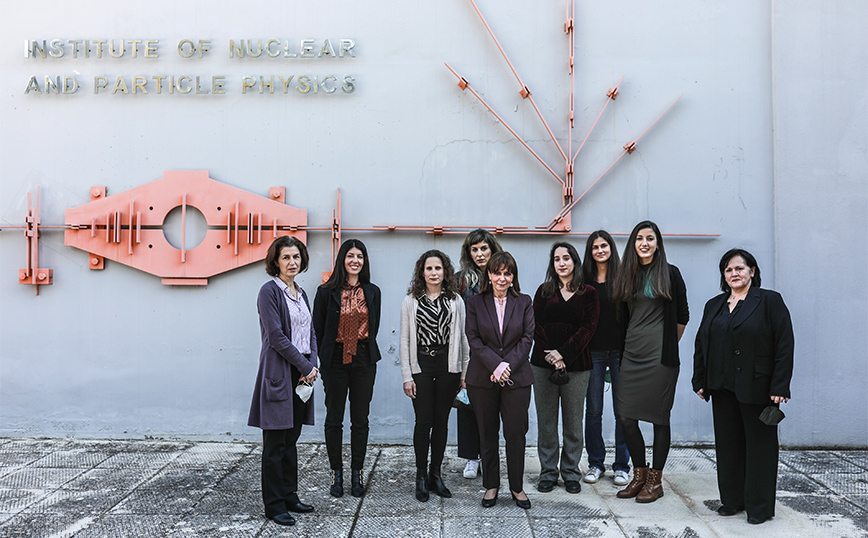 EΠΙΣΚΕΨΗ ΤΗΣ ΠΡΟΕΔΡΟΥ ΤΗΣ ΔΗΜΟΚΡΑΤΙΑΣ ΚΑΤΕΡΙΝΑΣ ΣΑΚΕΛΛΑΡΟΠΟΥΛΟΥ ΣΤΟ ΕΘΝΙΚΟ ΚΕΝΤΡΟ ΕΡΕΥΝΑΣ ΦΥΣΙΚΩΝ ΕΠΙΣΤΗΜΩΝ «ΔΗΜΟΚΡΙΤΟΣ» EΠΙΣΚΕΨΗ ΤΗΣ ΠΡΟΕΔΡΟΥ ΤΗΣ ΔΗΜΟΚΡΑΤΙΑΣ ΚΑΤΕΡΙΝΑΣ ΣΑΚΕΛΛΑΡΟΠΟΥΛΟΥ ΣΤΟ ΕΘΝΙΚΟ ΚΕΝΤΡΟ ΕΡΕΥΝΑΣ ΦΥΣΙΚΩΝ ΕΠΙΣΤΗΜΩΝ «ΔΗΜΟΚΡΙΤΟΣ»