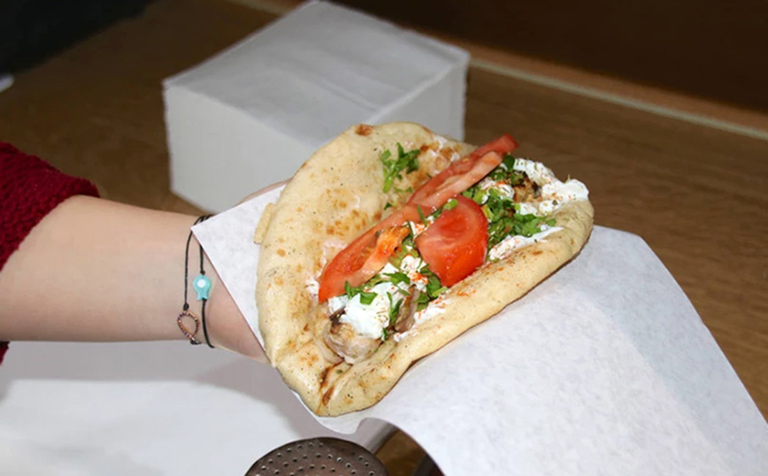 Το σουβλάκι του Κώστα