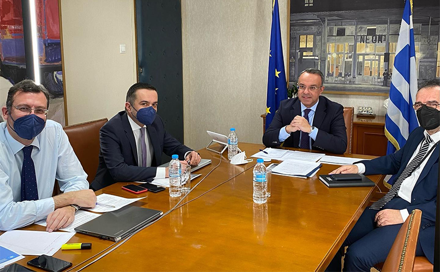 «Παραγωγική» η τηλεδιάσκεψη μεταξύ Σταϊκούρα – Λίντνερ