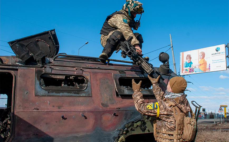 Πόλεμος στην Ουκρανία: Η Βρετανία εξετάζει την αποστολή τεθωρακισμένων και αντιαρματικών