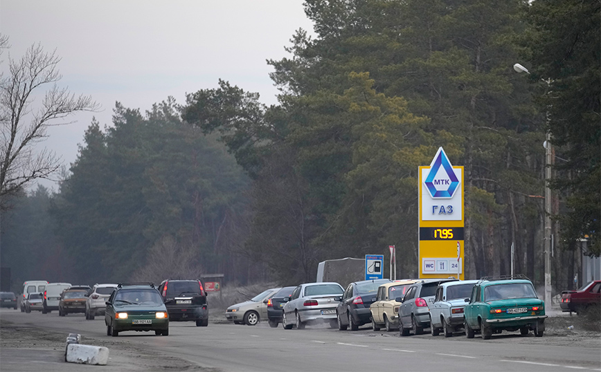 Εισβολή στην Ουκρανία από τη Ρωσία Εισβολή στην Ουκρανία από τη Ρωσία