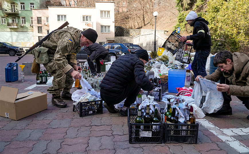 Πόλεμος στην Ουκρανία Πόλεμος στην Ουκρανία