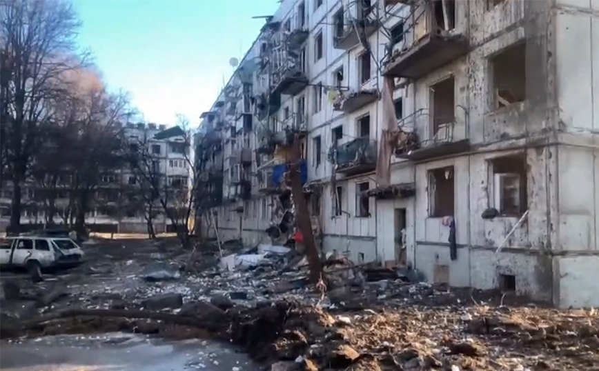 Χάος και αίμα στην Ουκρανία: Σοκαριστικές εικόνες από ισοπεδωμένα κτήρια &#8211; Νεκροί άνθρωποι στους δρόμους