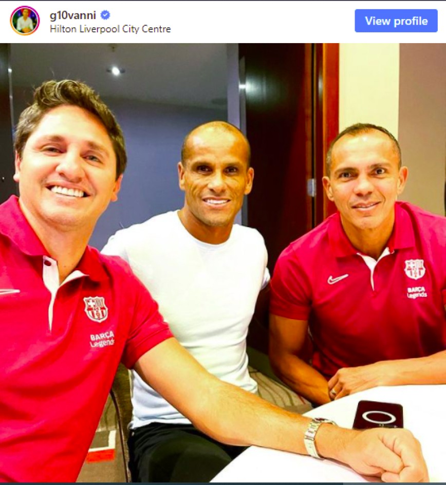 Συμπαίκτες ξανά Ζιοβάνι και Ριβάλντο Συμπαίκτες ξανά Ζιοβάνι και Ριβάλντο