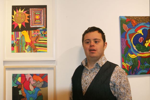 Έκθεση ζωγραφικής 25χρονου Ορέστη Έκθεση ζωγραφικής 25χρονου Ορέστη