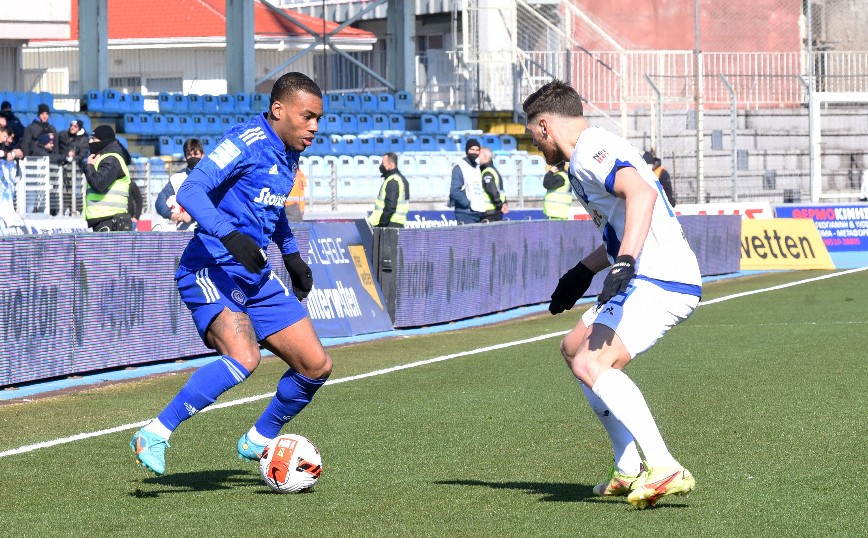 Φάση από τον αγώνα ΠΑΣ Γιάννινα - Ολυμπιακός Φάση από τον αγώνα ΠΑΣ Γιάννινα - Ολυμπιακός