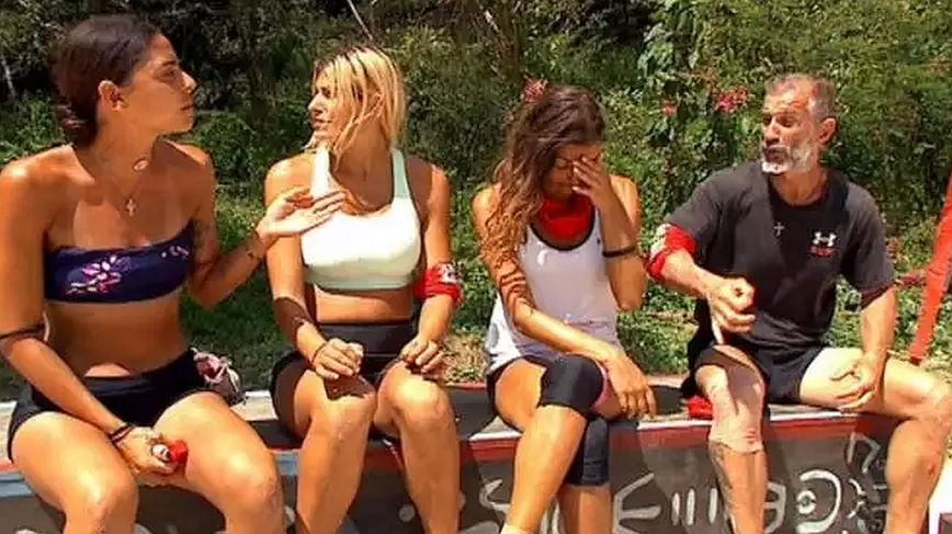 Survivor: Μπουρλότο στον κόκκινο πάγκο – Μη μου ξαναμιλήσεις όσο θα είσαι εδώ