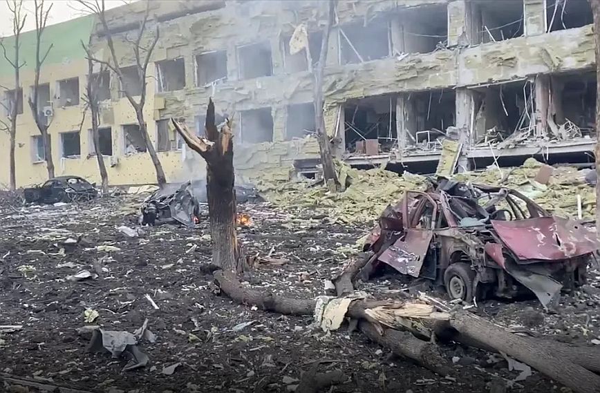 Πόλεμος στην Ουκρανία: Ομάδα 19 παιδιών βρίσκονται εγκλωβισμένα σε σανατόριο της Μαριούπολης