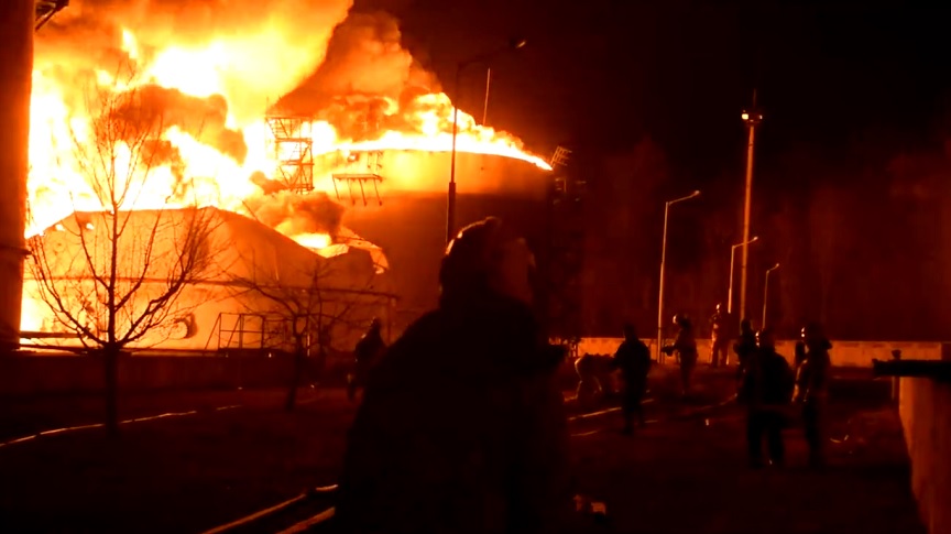 Πόλεμος στην Ουκρανία: Δεξαμενή πετρελαίου και εργοστάσιο στην Ντνίπρο χτυπήθηκαν από ρωσικούς πυραύλους