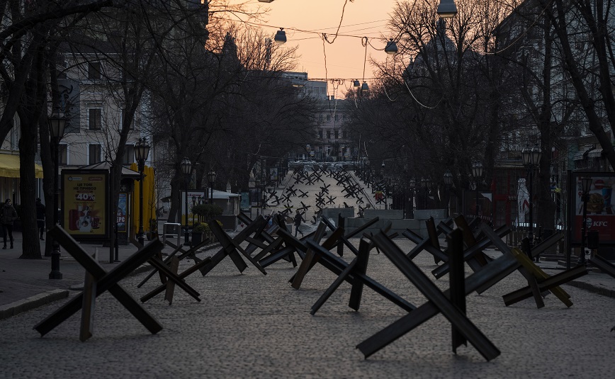 Πόλεμος στην Ουκρανία: Η Οδησσός μετατρέπεται σε φρούριο, υπό τον φόβο ρωσικής επίθεσης