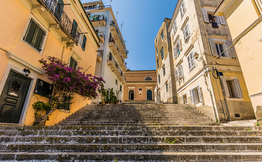 Βενετσιάνικα κτίρια στην παλιά πόλη της Κέρκυρας Βενετσιάνικα κτίρια στην παλιά πόλη της Κέρκυρας