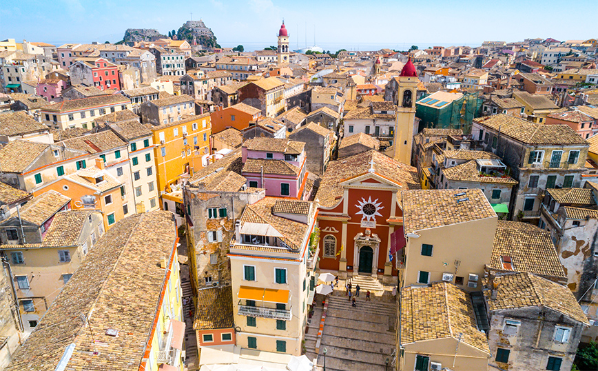 Η παλιά πόλη της Κέρκυρας από ψηλά Η παλιά πόλη της Κέρκυρας από ψηλά