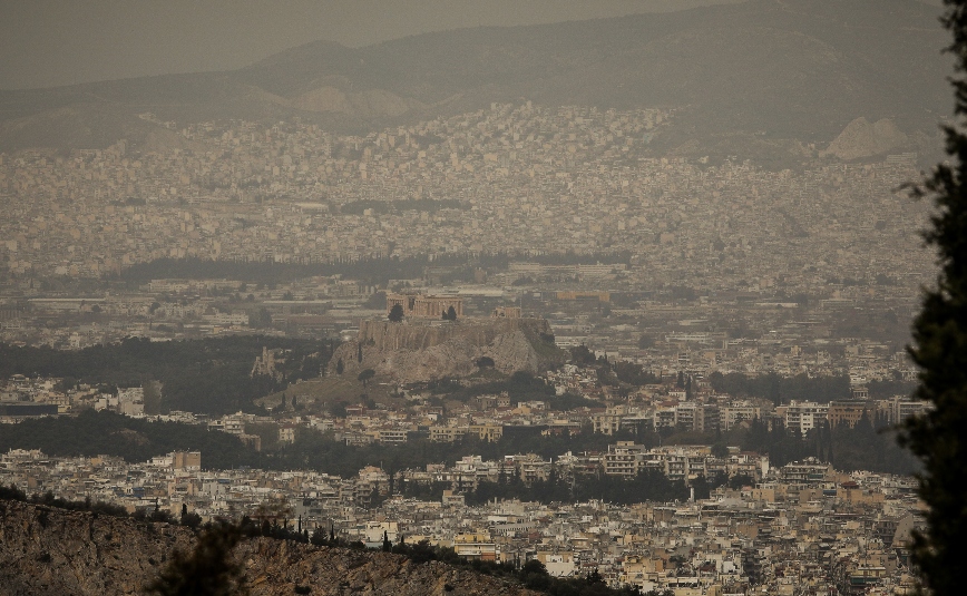 Καιρός – Σάκης Αρναούτογλου: Λασποβροχές και θολούρα την Πέμπτη – Ποια περιοχή θα έχει χιόνια από Παρασκευή