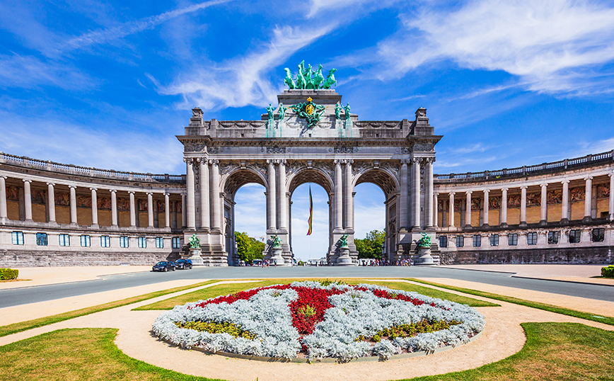 Η Arcade du Cinquantenaire στις Βρυξέλλες Η Arcade du Cinquantenaire στις Βρυξέλλες