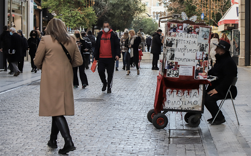 Από το Σάββατο πετάμε τις μάσκες στους εξωτερικούς χώρους &#8211; Τα επόμενα βήματα προς την κανονικότητα