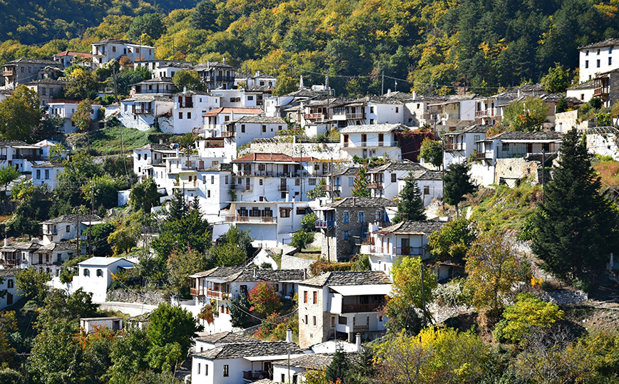 Το παραδοσιακό χωριό της Καστάνιτσας