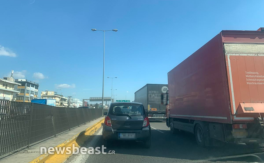 Κίνηση τώρα: Μεγάλο μποτιλιάρισμα στον Κηφισό – Συγκρούστηκαν δύο αυτοκίνητα