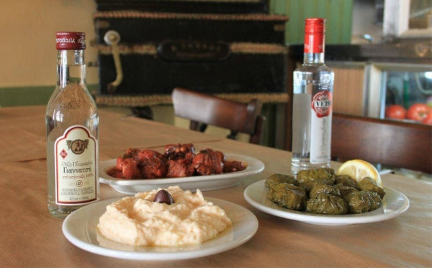 Ουζερί η Λέσβος Ουζερί η Λέσβος