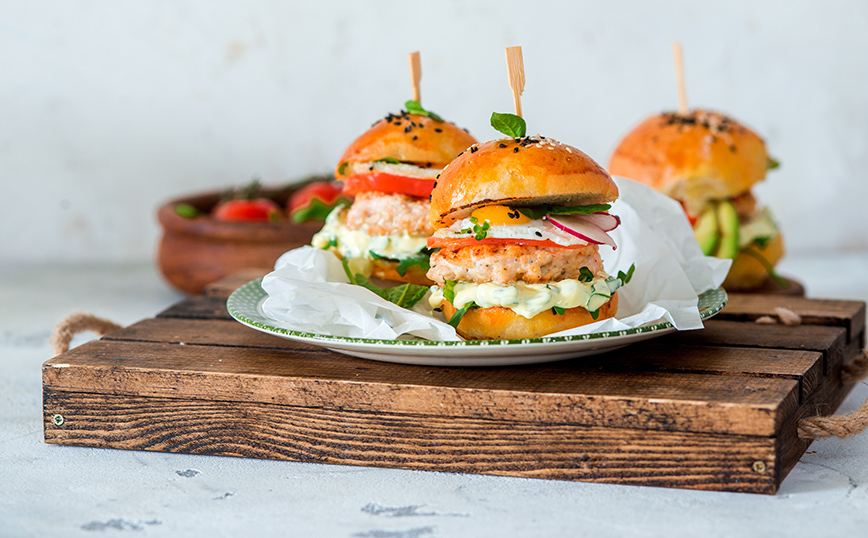 Μπιφτέκι κοτόπουλο Μπιφτέκι κοτόπουλο