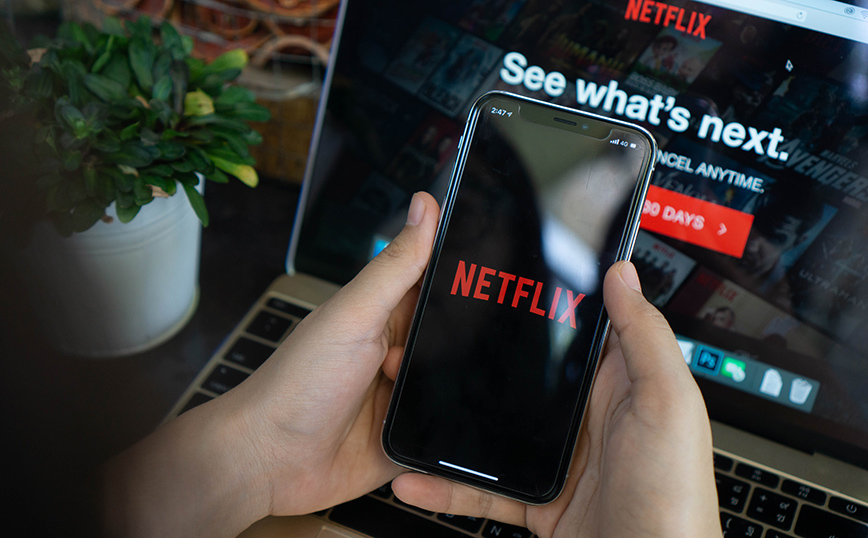To Netflix ετοιμάζεται να δώσει τέλος στους κοινούς κωδικούς