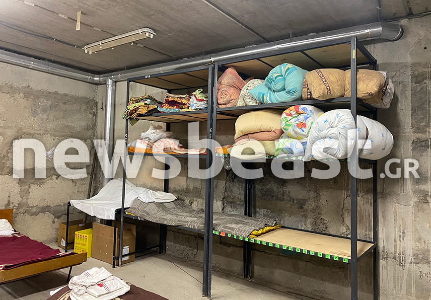 Το Newsbeast μπήκε στο πρώτο κινητό νοσοκομείο &#8211; καταφύγιο στην Οδησσό: Έχουν φτιάξει ακόμα και χειρουργική αίθουσα